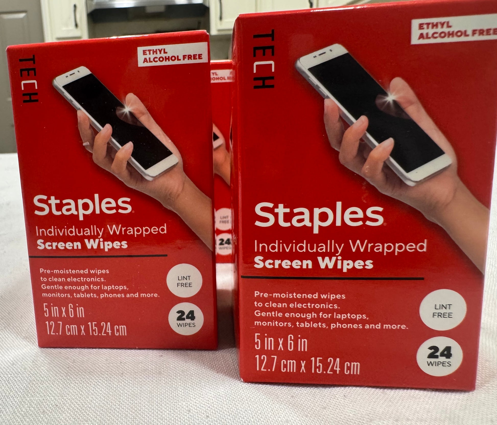 Staples TECH Individually Wrapped Screen Wipes – 24 Count